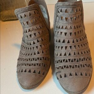 Stylish Brown Women's Cutout Shoes